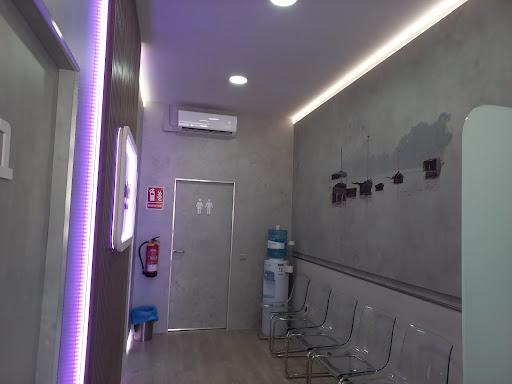 Clínica Dental Dra. Urbano Reychel en Coria del Río, Sevilla