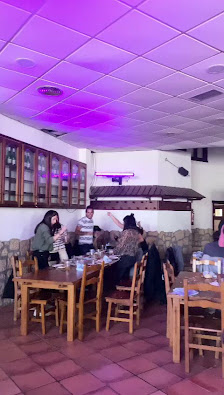 Restaurante Sidreria iguarte Asteasuain poligonoa, Txiki-Erdi auzoa, 11, 20170 Usurbil, Gipuzkoa, España