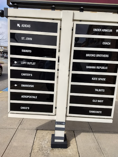 Shopping Mall «Queenstown Premium Outlets», reviews and photos, 441 Outlet Center Dr, Queenstown, MD 21658, USA