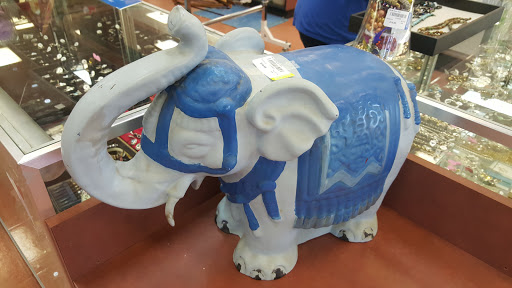 Thrift Store «Goodwill Palm Beach Gardens Boutique/Vintage Shoppe & Donation Center», reviews and photos