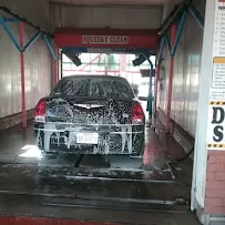 Squeaky Clean South photo