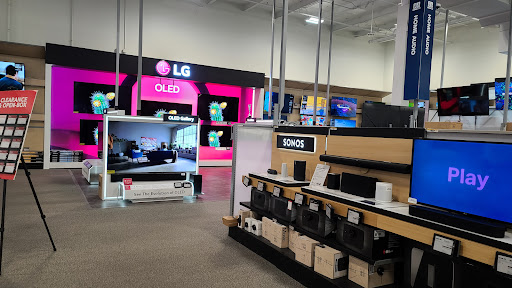 Electronics Store «Best Buy», reviews and photos, 5425 Touhy Ave, Skokie, IL 60077, USA