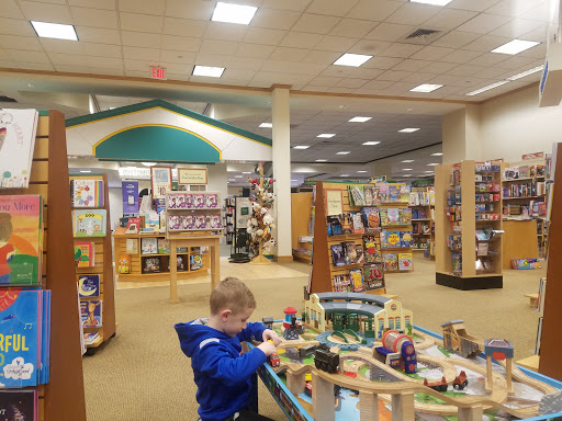 Book Store «Barnes & Noble», reviews and photos, 7663 Mall Rd, Florence, KY 41042, USA
