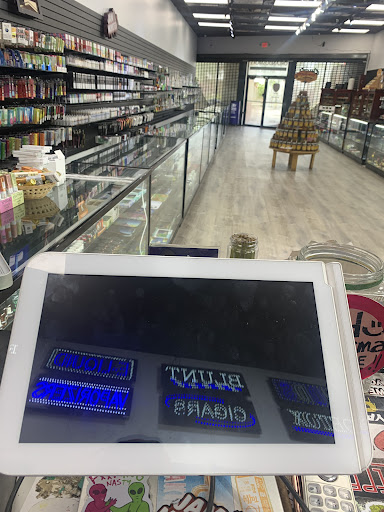 Tobacco Shop «Orlando Smoke Shop Fun Spot», reviews and photos, 5531 International Dr, Orlando, FL 32819, USA