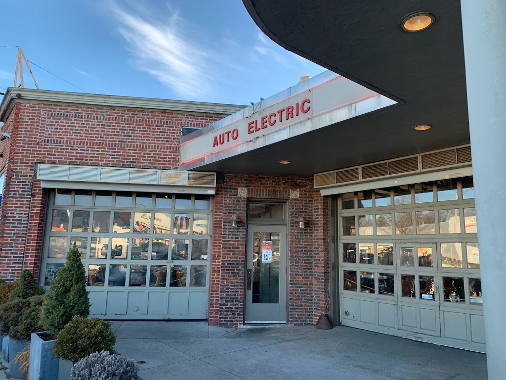 Vinsetta Garage 48072