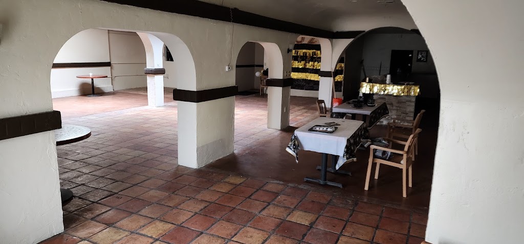 951 TACO LOUNGE 92506