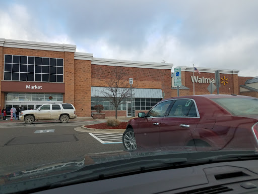 Department Store «Walmart Supercenter», reviews and photos, 3700 Owen Rd, Fenton, MI 48430, USA