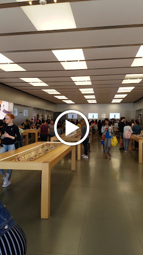 Computer Store «Apple Pasadena», reviews and photos, 54 W Colorado Blvd, Pasadena, CA 91105, USA