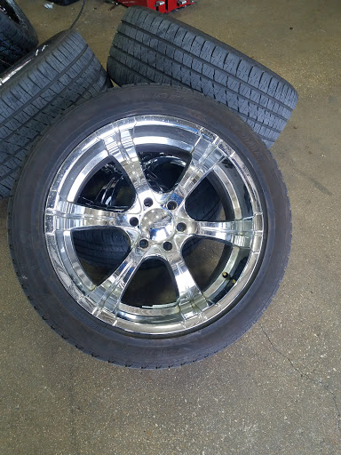 Tire Shop «Discount Tire», reviews and photos, 1901 Dallas Pkwy, Plano, TX 75093, USA