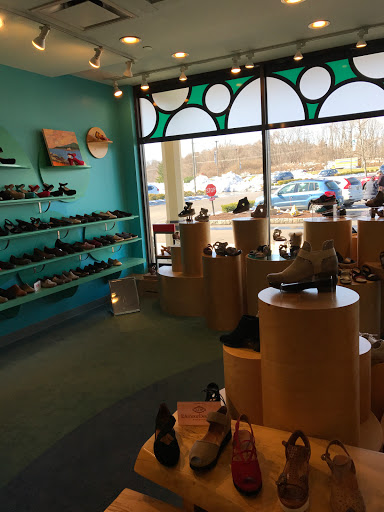 Shoe Store «Benjamin Lovell Shoes», reviews and photos, 525 Glen Eagle Square, Glen Mills, PA 19342, USA