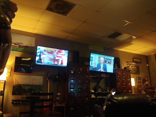 Hogshead Cigar Lounge, 9849 Jefferson Davis Hwy #106, Fredericksburg, VA 22407, USA, 