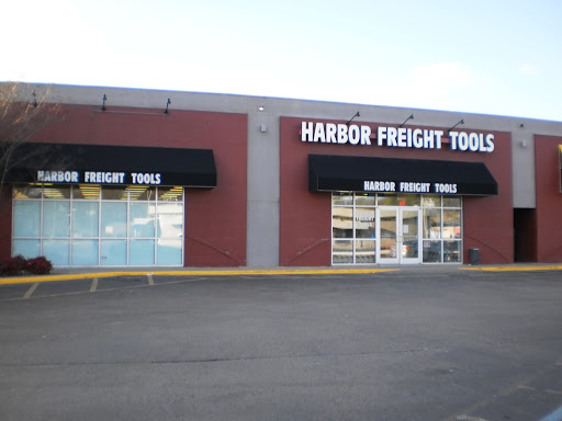 Harbor Freight Tools, 668 N. Riverside, Clarksville, TN 37040, USA, 