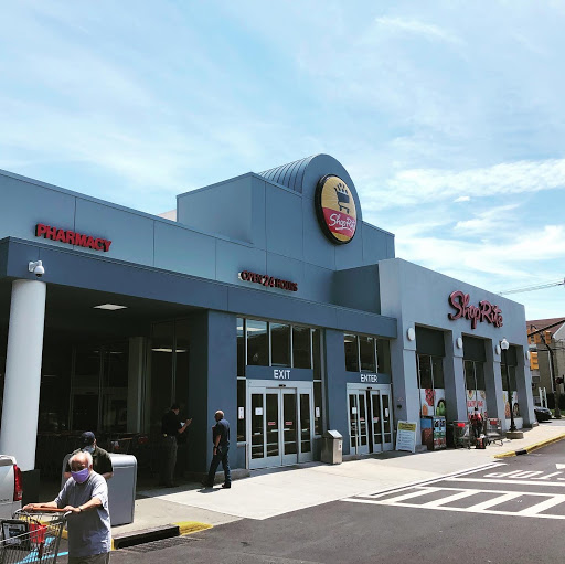 Grocery Store «ShopRite of Elizabeth», reviews and photos, 865 W Grand St, Elizabeth, NJ 07202, USA