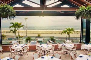 Rooney's Oceanfront Restaurant image