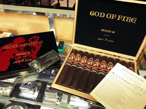 Tobacco Shop «Tobacco Town», reviews and photos, 17108 Fort St, Riverview, MI 48193, USA