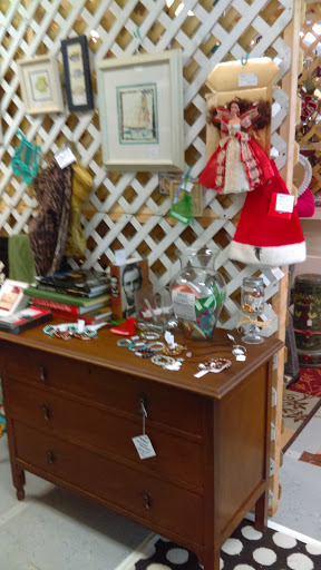 Thrift Store «County Line Thrift Store», reviews and photos, 4130 Charles Hardy Pkwy, Dallas, GA 30157, USA