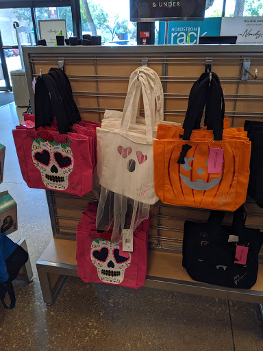 Department Store «Nordstrom Rack Gateway», reviews and photos, 9607 Research Blvd, Austin, TX 78759, USA