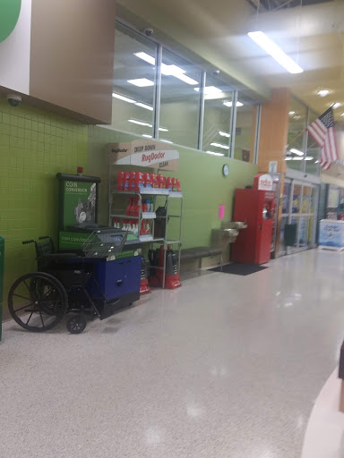 Supermarket «Publix Super Market at The Village at Millers Chapel», reviews and photos, 2159 McDonough Hwy, Conyers, GA 30094, USA