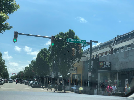 Fashion Accessories Store «Lou Lou Boutiques», reviews and photos, 3158 W Cary St, Richmond, VA 23221, USA