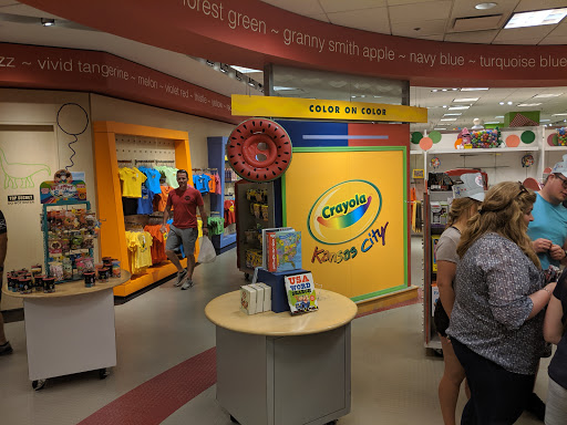 Craft Store «Crayola Store Crown Center», reviews and photos, 200 E 25th St, Kansas City, MO 64108, USA