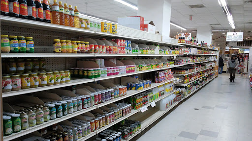 Shopping Mall «White Plains Mall», reviews and photos, 200 Hamilton Ave, White Plains, NY 10601, USA