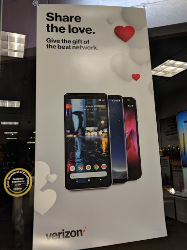 Cell Phone Store «Verizon Wireless Retailer / Wireless Depot», reviews and photos, 22 N Main St, New City, NY 10956, USA