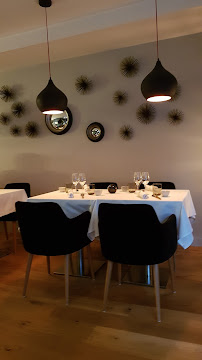 Atmosphère du Louise. ( Restaurant & Cave à vin - Épicerie fine ) à Lorient - n°7
