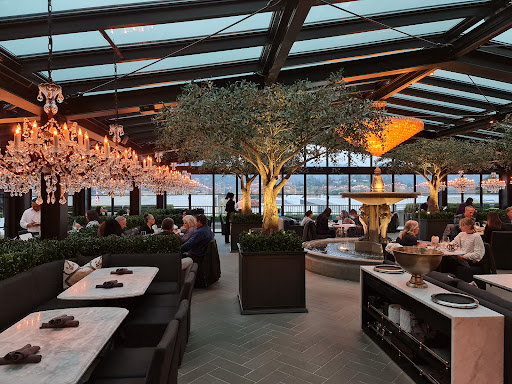 Shopping Mall «The Village at Corte Madera», reviews and photos, 1618 Redwood Hwy, Corte Madera, CA 94925, USA