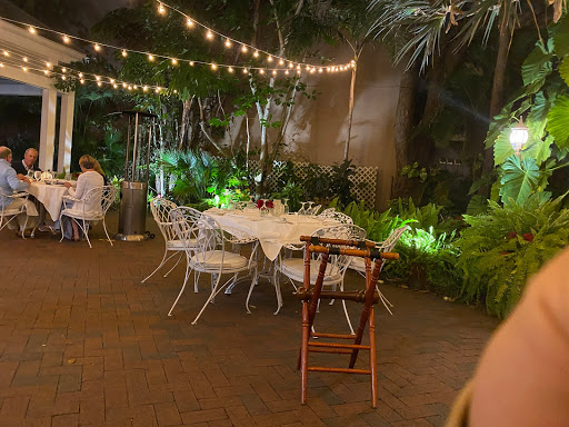 American Restaurant «The Veranda», reviews and photos, 2122 Second St, Fort Myers, FL 33901, USA