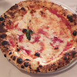 Photo n°2 de l'avis de Vittorio.o fait le 16/09/2023 à 15:34 sur le  La Smorfia à Modena