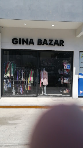 Gina Bazar