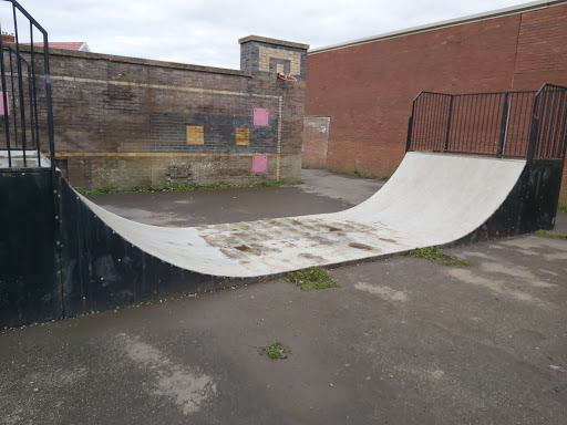 Gors Avenue skate ramp