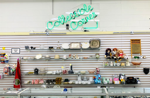 Thrift Store «Maj-R Thrift & Discount Store Grandview», reviews and photos, 1500 Main St, Grandview, MO 64030, USA