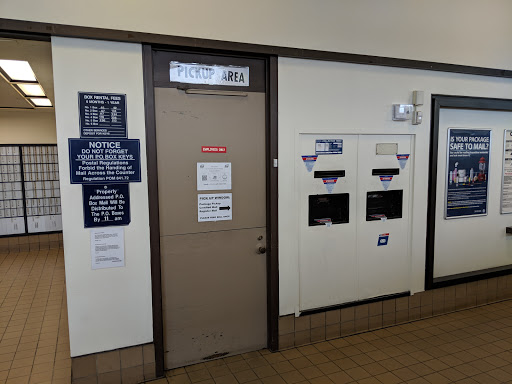 Post Office «United States Postal Service», reviews and photos, 135 Chestnut St, New Britain, CT 06050, USA