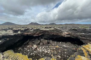 La Cueva de Las Palomas image