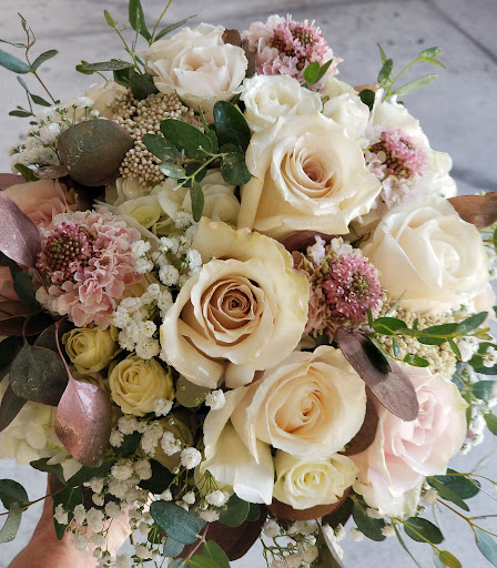 Florist «AAA Florist», reviews and photos, 1277 W 6th St, Corona, CA 92882, USA