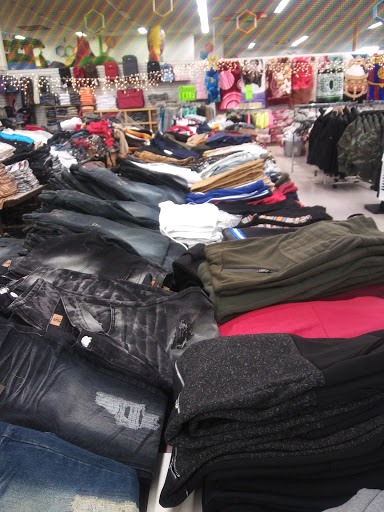 Thrift Store «B-thrifty - The Super Thrift Store», reviews and photos, 13412 Jefferson Davis Hwy, Woodbridge, VA 22191, USA