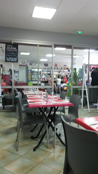 Atmosphère du Café Restaurant des Arts à Bouillargues - n°5