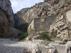 Φωτογραφία του Baleeira Beach ubicado en área natural