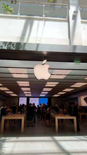 Computer Store «Apple Arden Fair», reviews and photos, 1689 Arden Way, Sacramento, CA 95815, USA