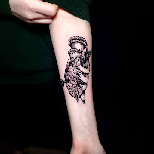 Explore hairdresser tattoo ideas, creative tattoo ideas in Stevens Point, available at International Ink Tattoos
