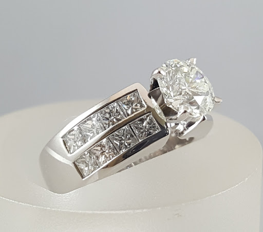 Jewelry Designer «Rocky Mountain Jewelers», reviews and photos, 1745 Shea Center Dr, Highlands Ranch, CO 80129, USA