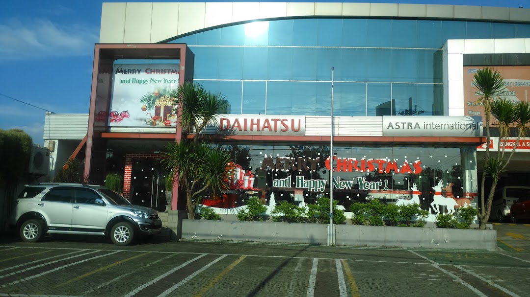dealer Daihatsu Kediri (info penjualan mobil baru cashkredit)