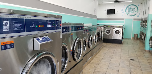 Celaya's Laundromat