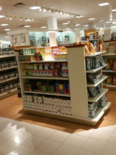 Department Store «Century 21 Department Store», reviews and photos, 1085 Old Country Rd, Westbury, NY 11590, USA