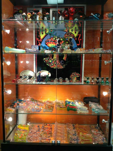 Tobacco Shop «Up N Smoke», reviews and photos, 6077 Rawsonville Rd, Belleville, MI 48111, USA