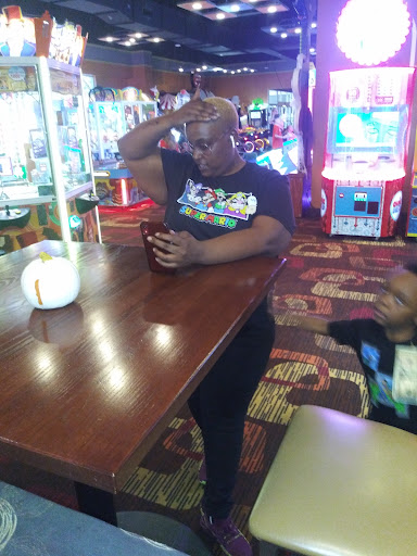 Bowling Alley «Lightning Strikes Bowling», reviews and photos, 3600 Roosevelt Blvd, Birmingham, AL 35235, USA