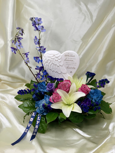 Florist «Pretty Petals Floral Boutique», reviews and photos, 2932 Hillcrest Dr, San Antonio, TX 78201, USA