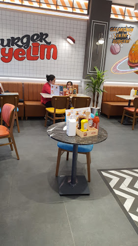 Burger Yiyelim Viaport Asia hakkında yorumlar ve değerlendirmeler