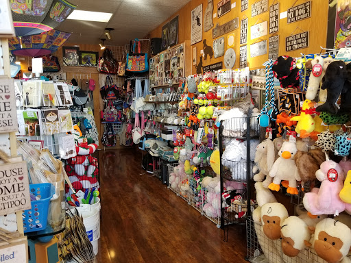 Pet Store «Bowwow Meow», reviews and photos, 456 SW Bay Blvd, Newport, OR 97365, USA